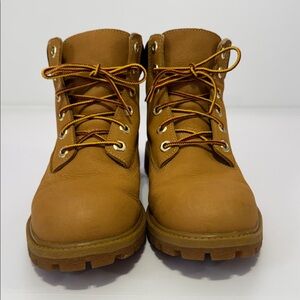 Timberland boots size 5.5 boy